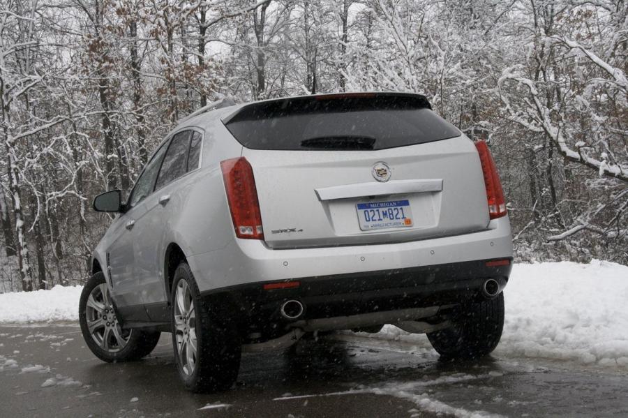  Cadillac SRX Crossover 2010 года  (фото 35 из 95)